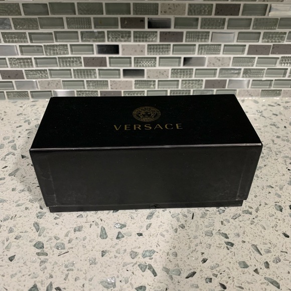 Versace Sunglasses - Picture 5 of 6